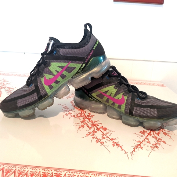 Nike Air Vapormax 2019 Black, Fuchsia, Lime Premium Men's 12 AT6810-001 - Picture 16 of 16